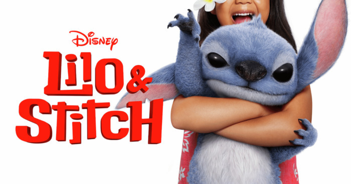 Affiche du film Disney Lilo & Stitch montrant une jeune fille tenant l'extra-terrestre Stitch dans ses bras.